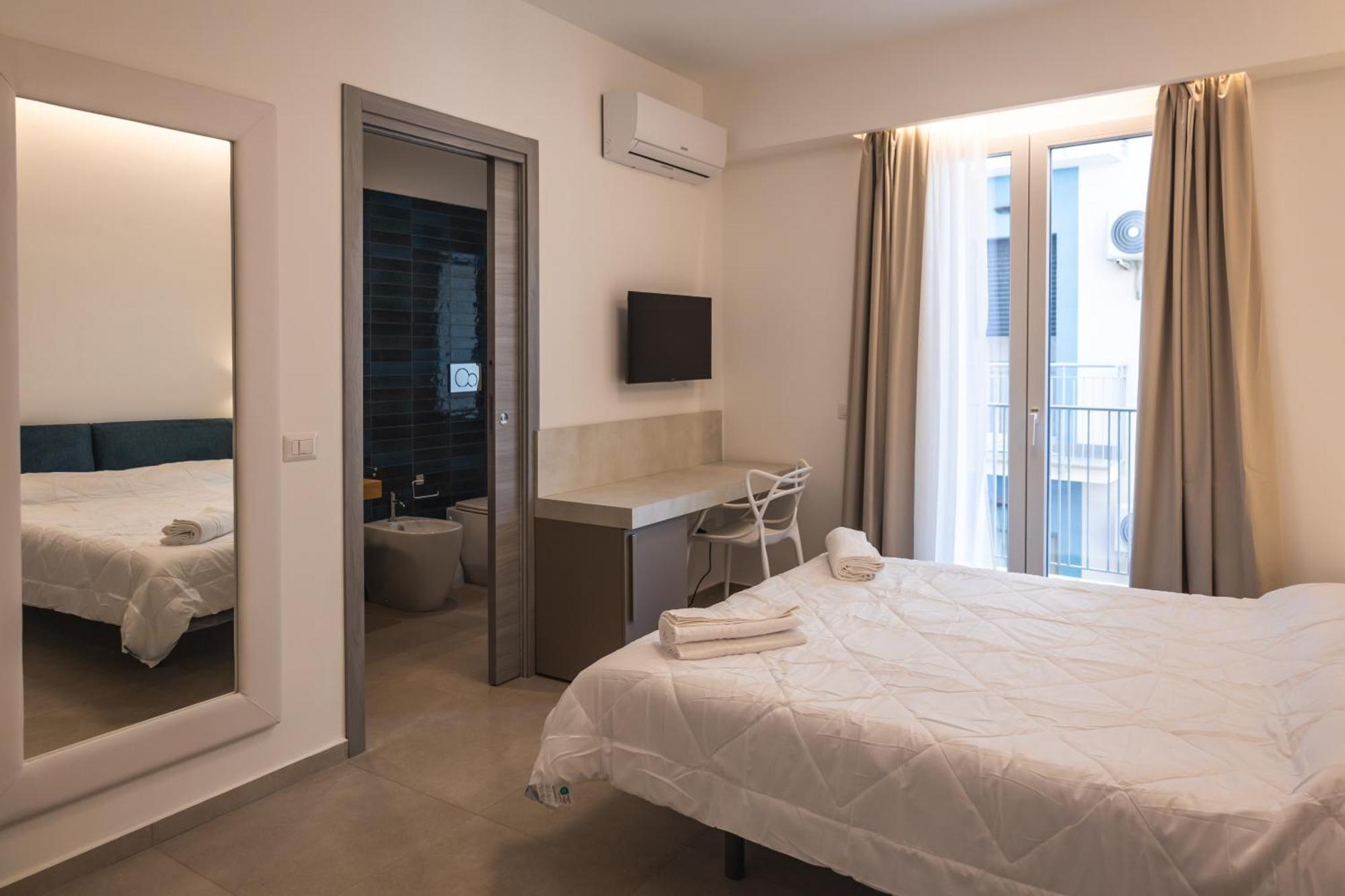 Atena Room Letojanni Exterior foto